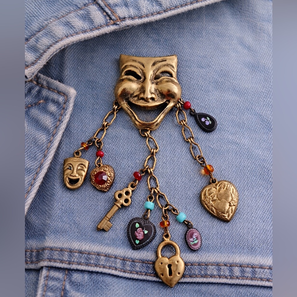 Rare Vintage Gold Tone Theater Mask Dangle Brooch Pin